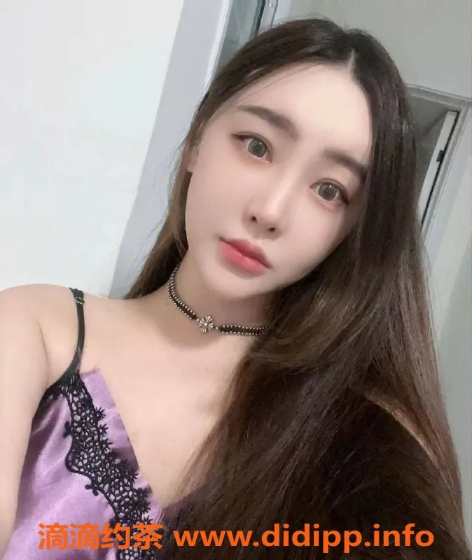 北京楼凤-高颜值白雪，172腿模，1000元的魅力体验！