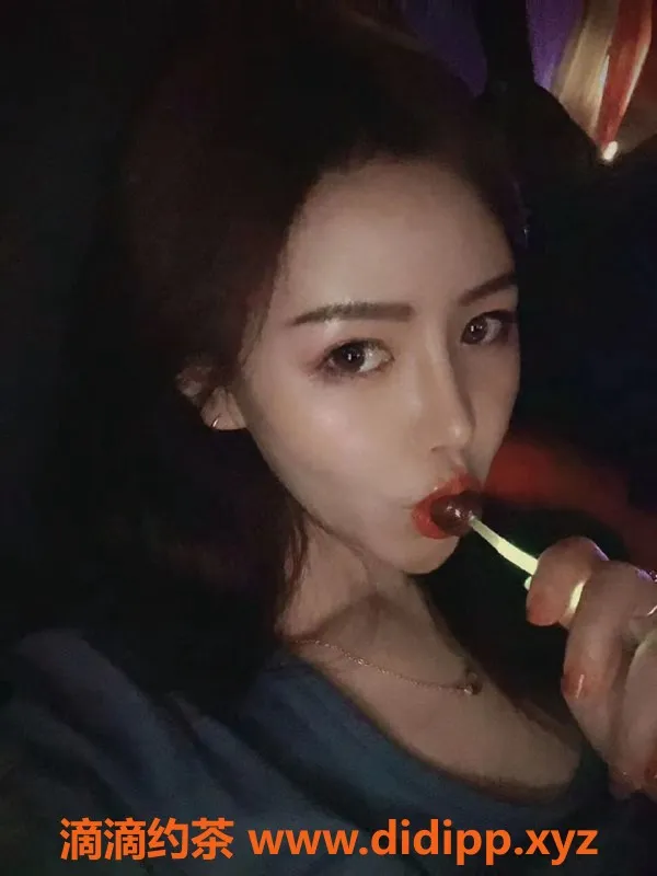 南昌楼凤-高新女士妮妮，163cm/45kg，28岁，服务多样