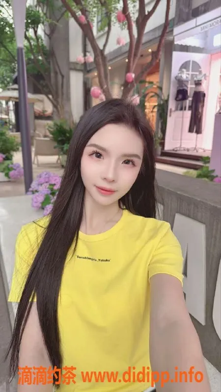 成都楼凤-成华区花老师，颜值高、聊得投机，6p10pp