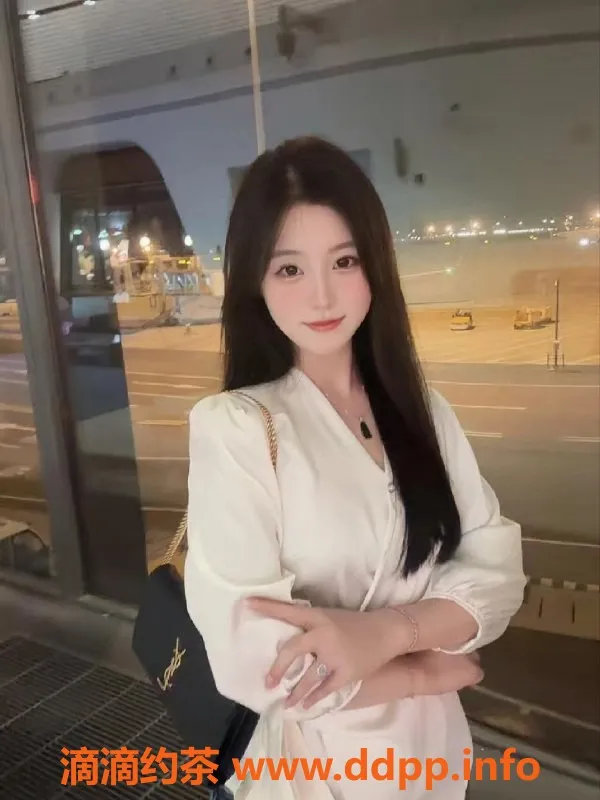 深圳楼凤-深圳罗湖实习小护士月儿，160cm，32C，茶水费低至400