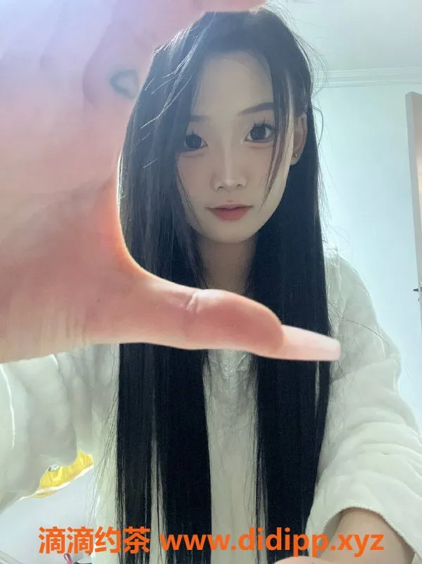 西安上门服务-未央区锦鲤妹子 175cm 50kg C杯 600元起