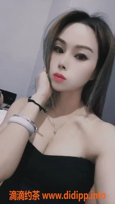 北京楼凤-望京小何岩，26岁身高166，茶费8元！