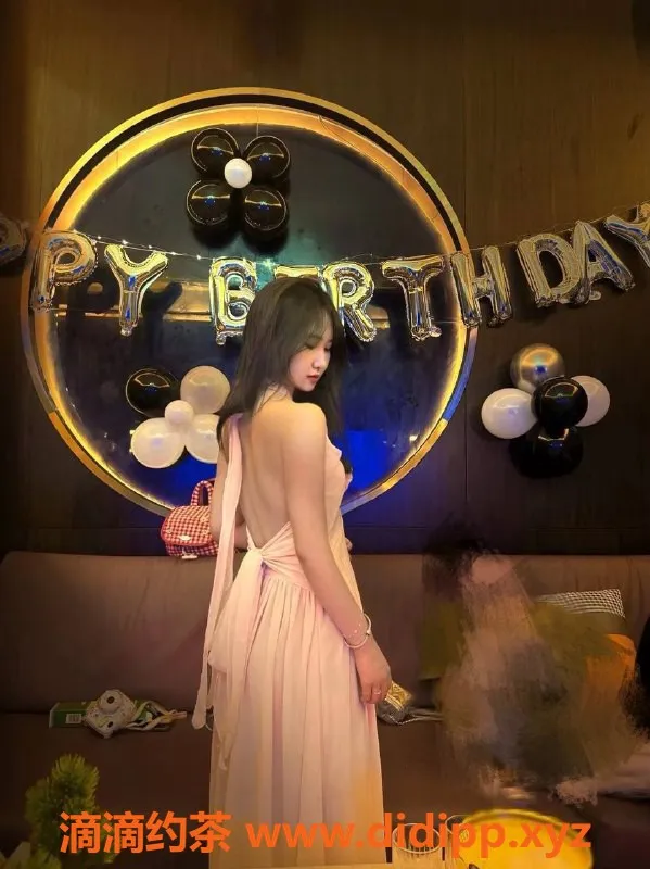 郑州楼凤-二七区苏苏，21岁168高价7元陪浴服务