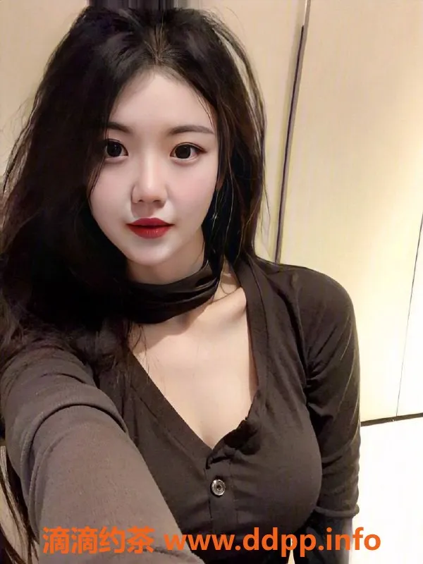 成都楼凤-成华区静静少妇车，课时费6/9，水多易高潮