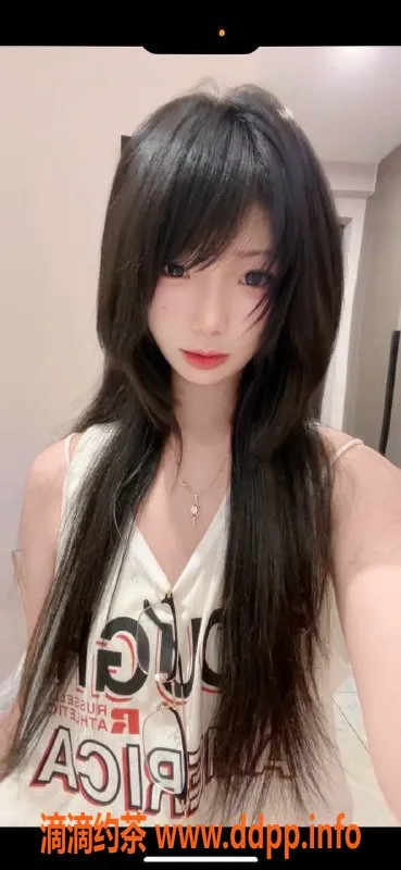 成都楼凤-武侯区嫩妹林溪月，7/11服务，轮番代聊