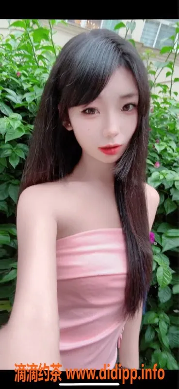 成都楼凤-武侯区嫩妹林溪月，7/11服务，轮番代聊