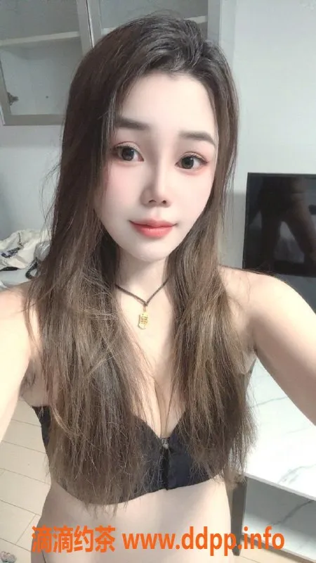 广州楼凤-天河气质美女娜娜，23岁身高160，茶水费超值
