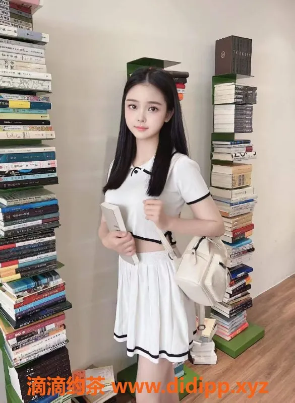 北京楼凤-朝阳大悦城“小乖乖”兼职女孩，21岁170高36C