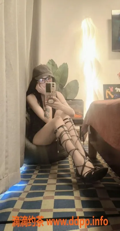 南昌楼凤-高新狐狸，170cm 54kg D罩杯陪聊与情趣服务