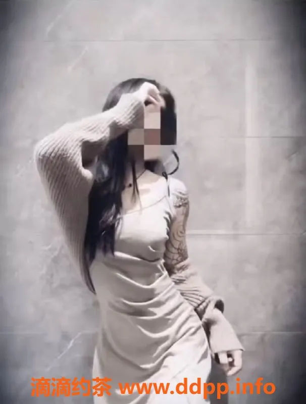 成都楼凤-成华区小野猫18岁，156cm大奶妹，性价比超高！