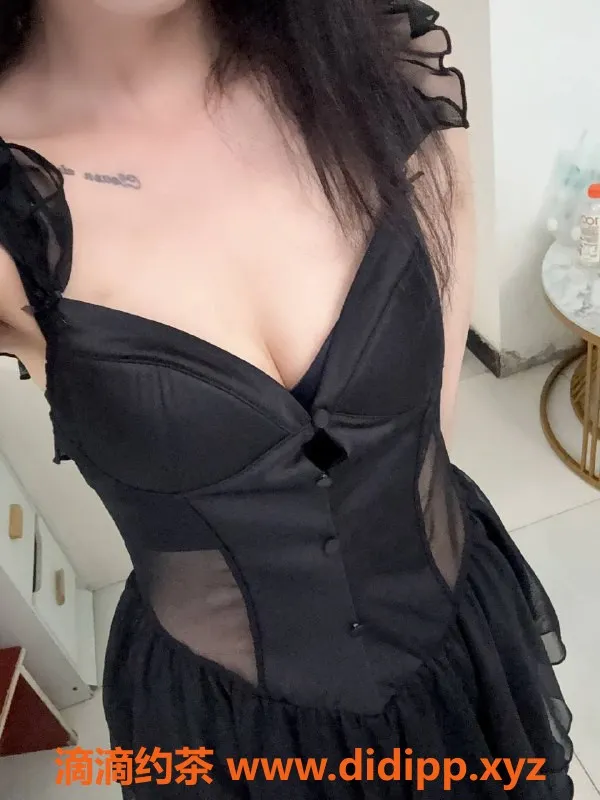 郑州楼凤-郑州东区 小小 27岁 身高158 服务多样 价位亲民