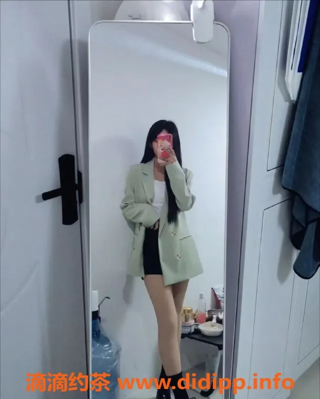 深圳楼凤-深圳小糖果，22岁，162cm，茶水费600，环境舒适