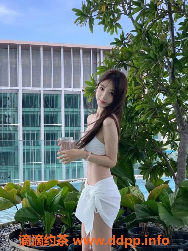 广州楼凤-广州天河19岁大学生颜汐，165cm，48kg，32C