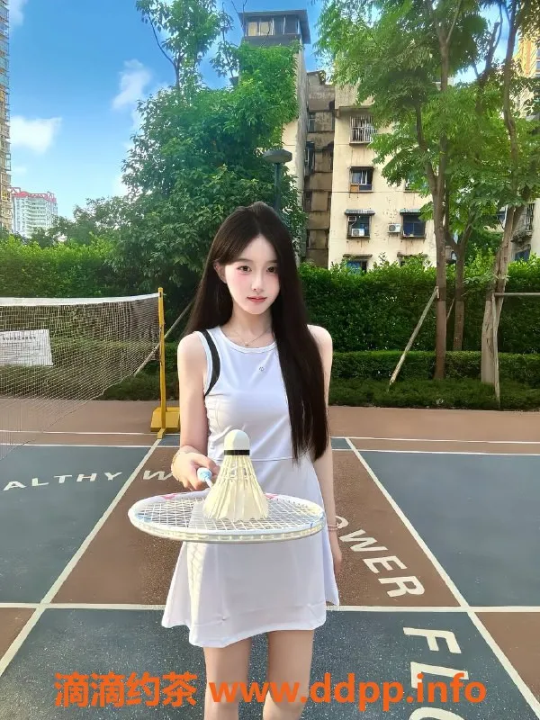 杭州楼凤-杭州19岁女孩沈嘉玲，天然C+身高167cm