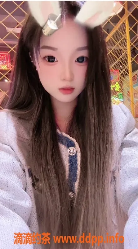 成都楼凤-高新区嫩妹小云，聊天代聊服务