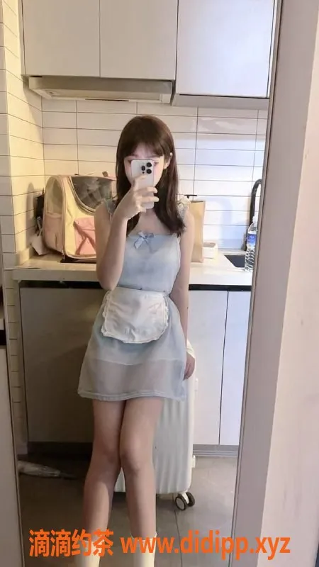 重庆楼凤-渝北敏敏，17岁嫩妹，身高164，90斤可约