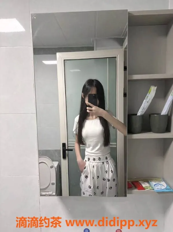 南昌楼凤资源信息,青山湖嫩妹小茉莉，18岁168cm 47kg 服务多样