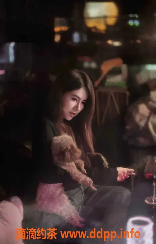 北京楼凤资源信息,北京石景山万达鹿鹿 24岁身高165 甜蜜服务1K