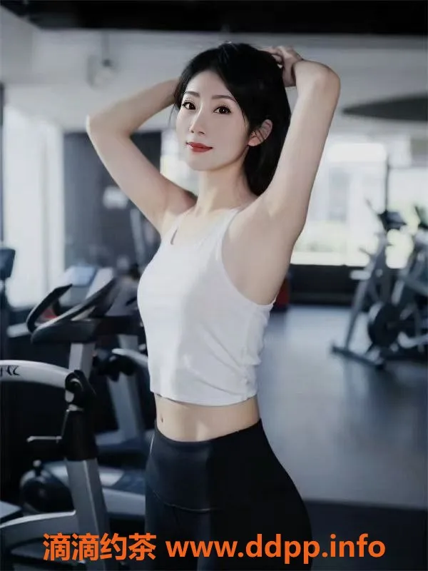 成都楼凤-高新区御姐依依，600元50分钟深喉服务