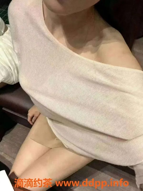 郑州楼凤资源信息,管城区云萱，22岁165cm，C➕提供优质陪洗服务