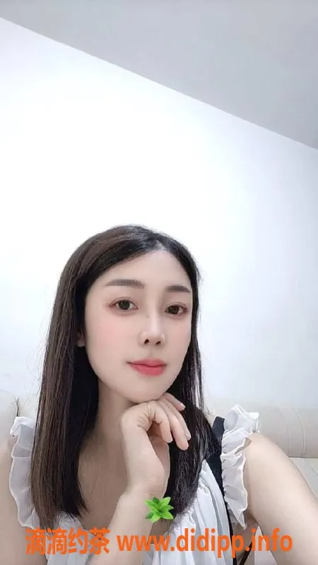 南昌楼凤-经开心语27岁，163cm身高，47kg真胸诱惑