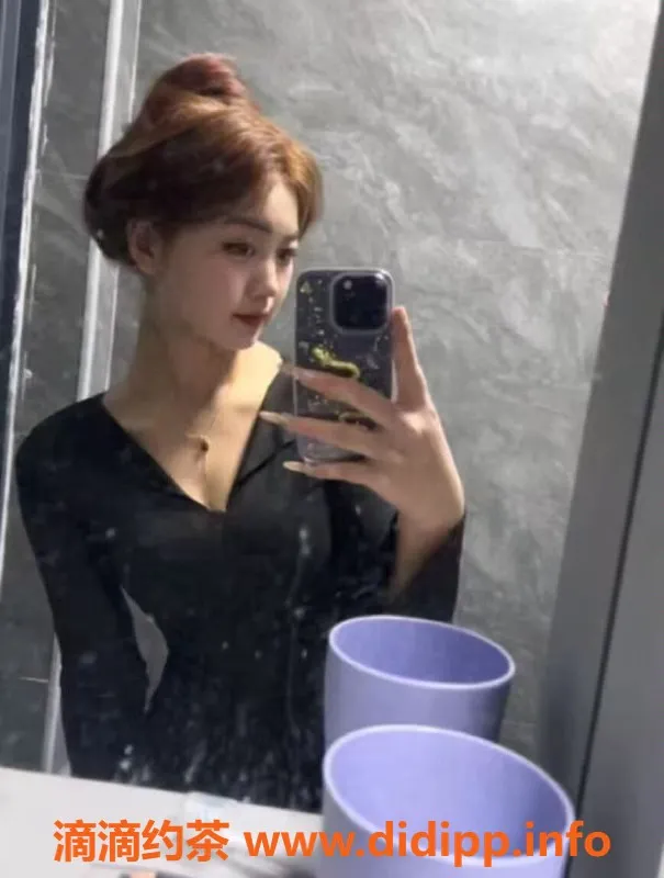 成都楼凤-成华区18岁莜莜，168cm大奶性感妹子，强烈推荐！