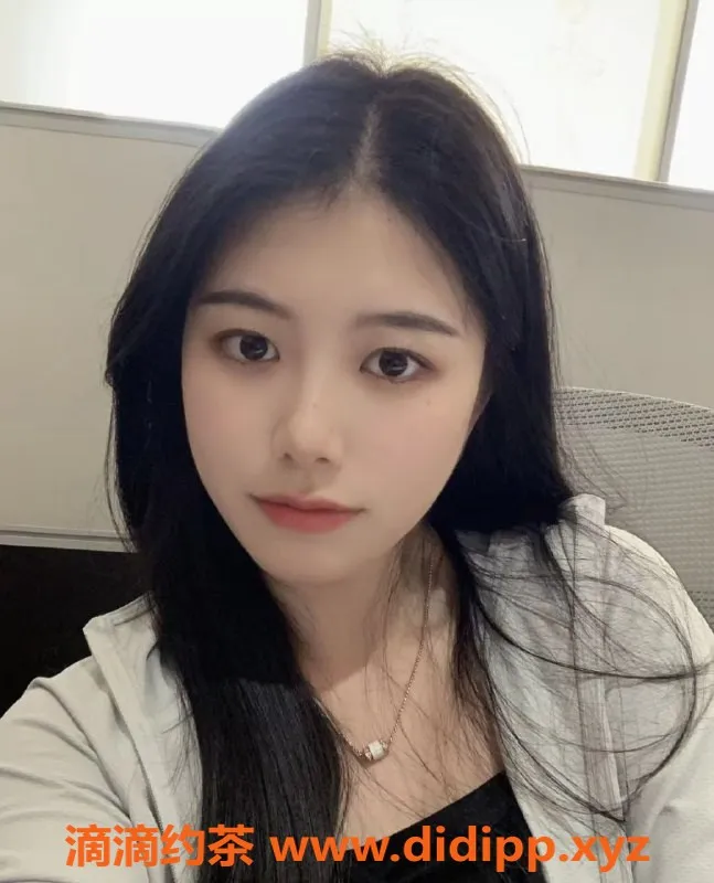 深圳楼凤资源信息,深圳温柔女友小唯，24岁，身高163cm，茶水费500元