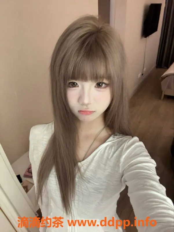 郑州楼凤-郑州管城区泡泡，166高49重，18岁活泼萝莉