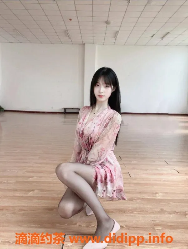 杭州楼凤-洛伊 大一学生 168cm B+胸围 1500可约