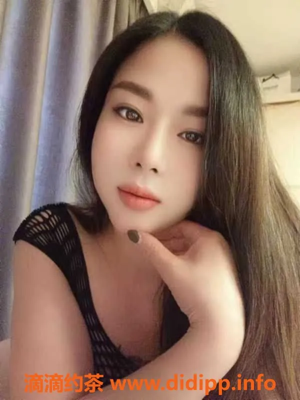 广州楼凤-南海风骚少妇童童，33岁，161cm，500元体验