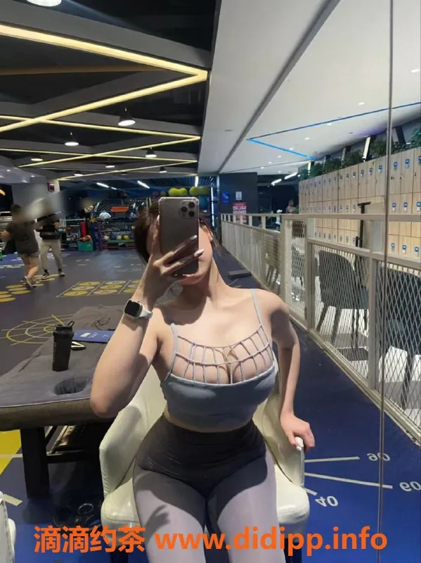 广州上门服务资源信息,白云区奈儿，24岁大胸美眉，预约请提前2小时