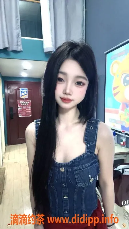 成都楼凤-成都成华区17岁嫩妹轩轩，163cm胸大C，服务超赞