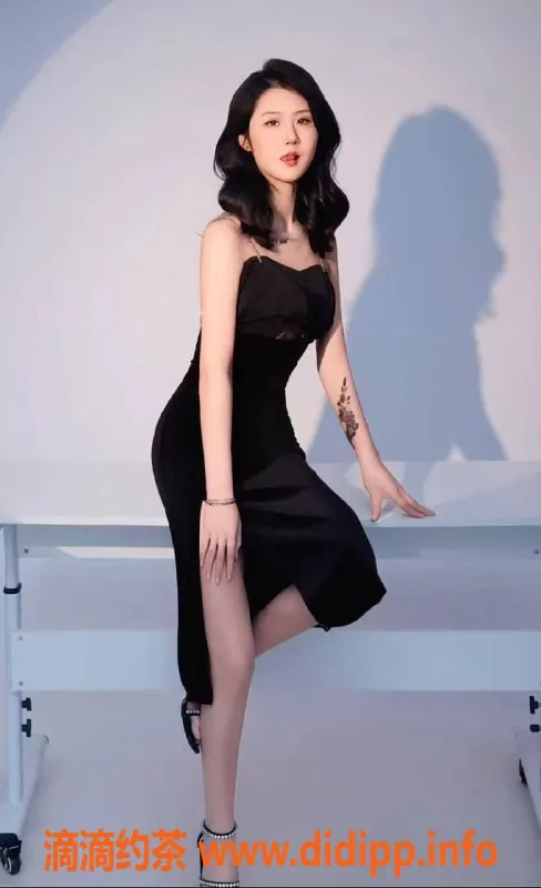 成都楼凤资源信息,天府一街苹果，颜值身材俱佳，6P服务