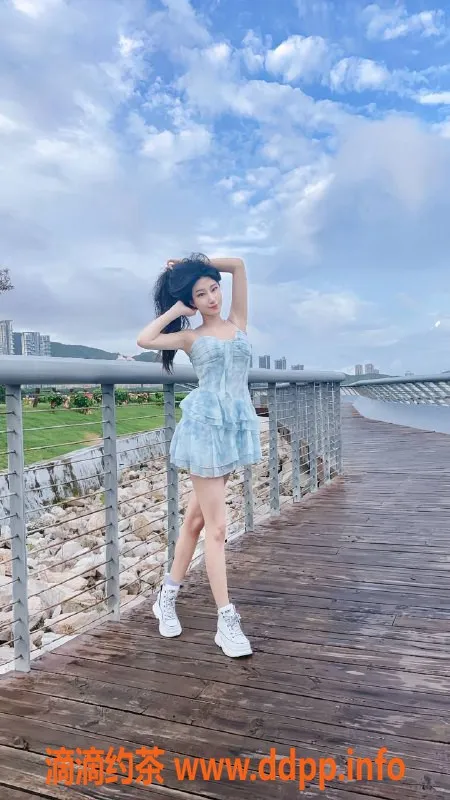 珠海楼凤-22岁金金，温柔服务邀你体验