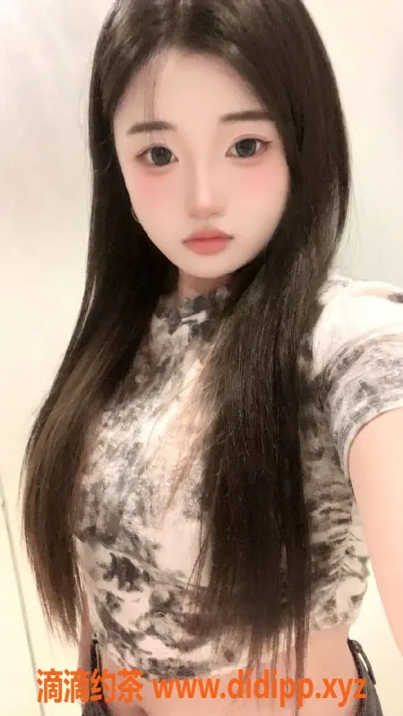 珠海楼凤-拱北18岁嫩妹姗姗，等你约会！