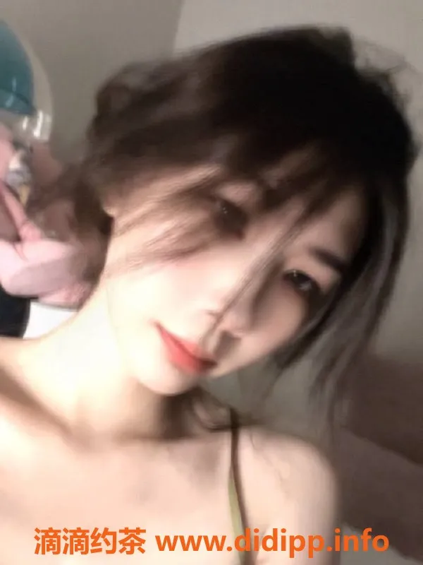 珠海楼凤资源信息,珠海花花，瘦底大长腿搞笑女，500P起