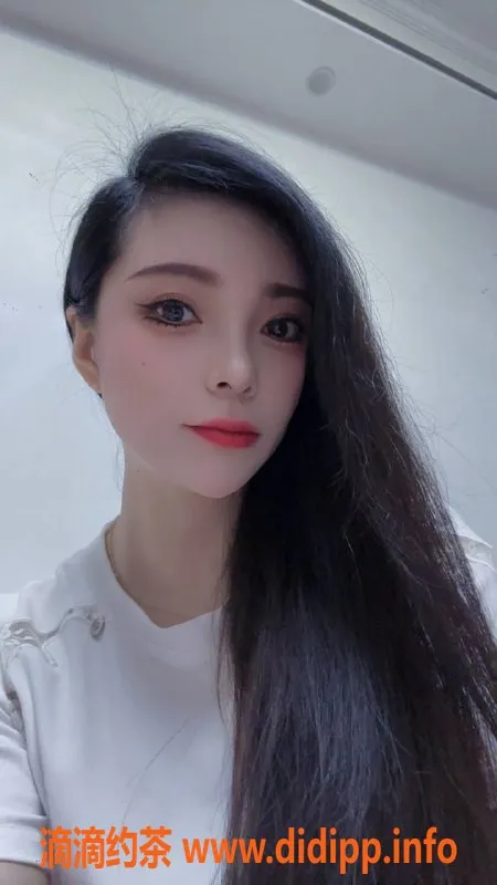 重庆楼凤-渝北桑酒，160cm 27岁，36D魅力四射！