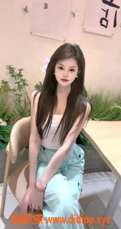 郑州楼凤-郑州金水区喜喜，170cm身高，49kg，甜美可人！