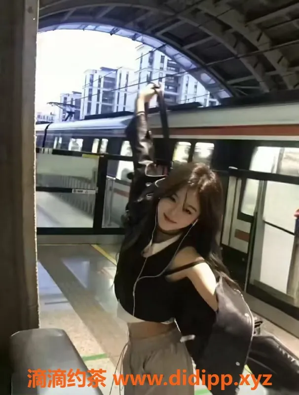 杭州上门服务-杭州小茜茜，163cm，C杯，甜美清纯陪浴服务