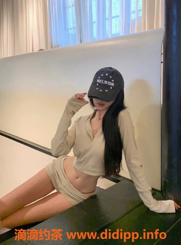 北京楼凤-樱桃，清冷系电竞少女，2000元/小时