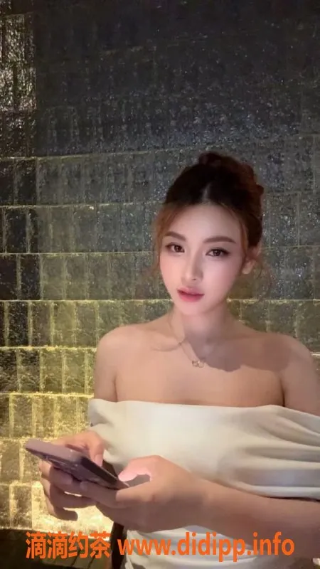 成都楼凤资源信息,成华区御姐莫妮卡，颜值9.0，服务8P