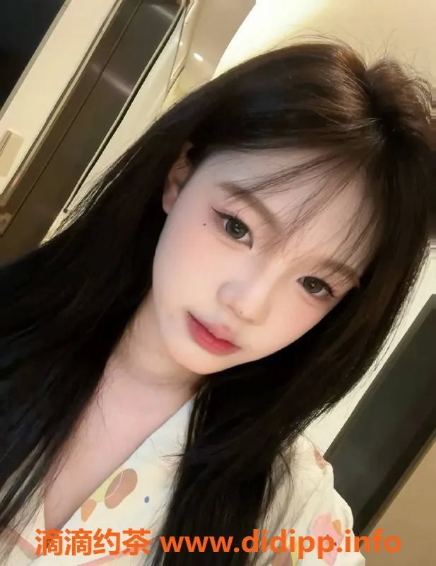 深圳楼凤资源信息,龙华妍妍，课费900，服务优质