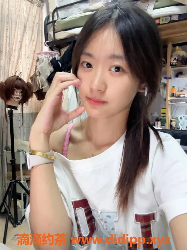 杭州楼凤资源信息,大一学生子熙，165高皮肤白皙，超热情服务