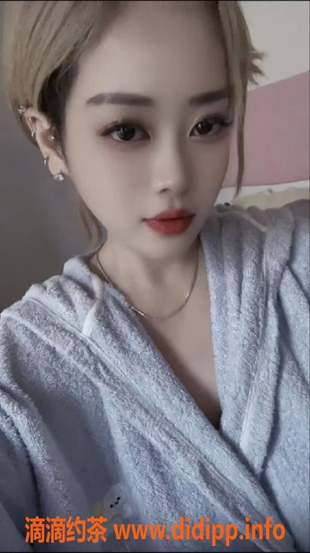 北京楼凤资源信息,丰台27岁艳丽少妇媚儿，173身高，600元起