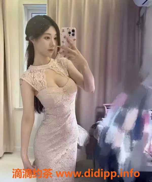 广州楼凤-荔湾26岁奈雪，超值诱惑服务任你选