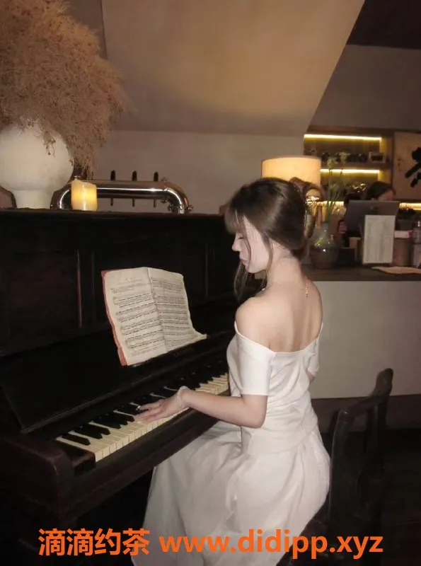 郑州spa会所-东区优质00后女大毕业MM，60分钟浪漫服务