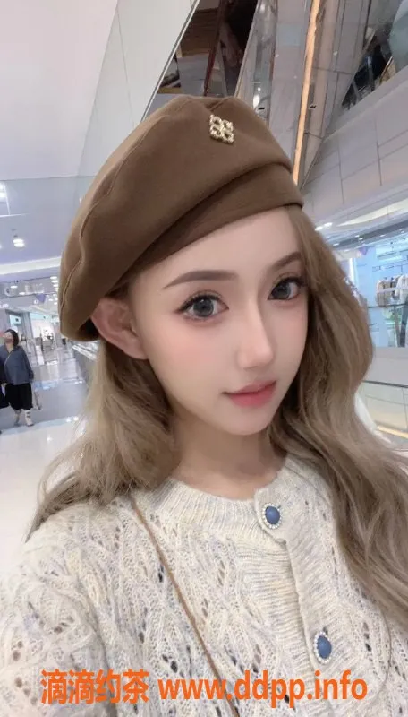 北京楼凤-朝阳草房小柒，21岁166cm身高90斤C罩杯