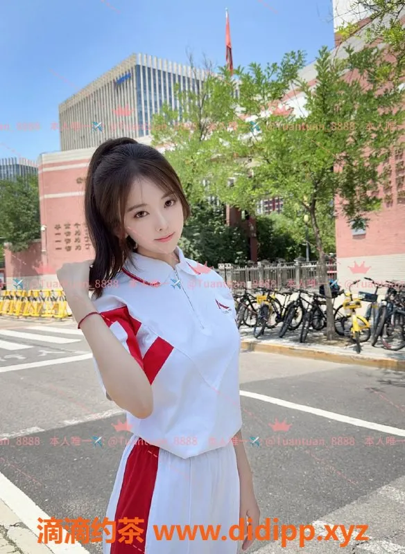 北京楼凤-朝阳三里屯嫩妹团团，清纯可爱大胸