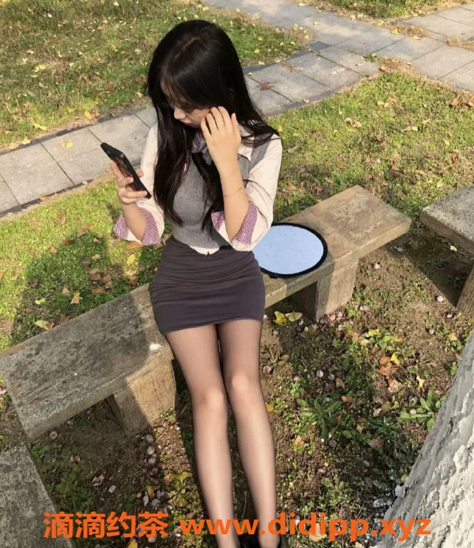 重庆楼凤资源信息,九龙坡19岁青舌，42kg，36C女神热情服务