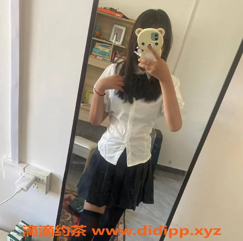 郑州楼凤资源信息,金水区18岁笑笑，165cm，47kg，陪洗激情服务